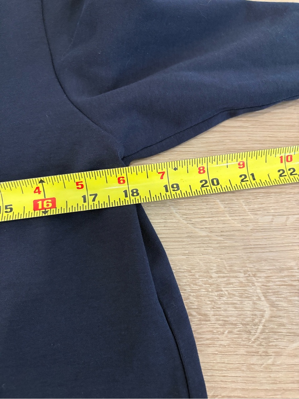 Athleta Gallery Top 2.0 Size Small - Picture 4 of 5